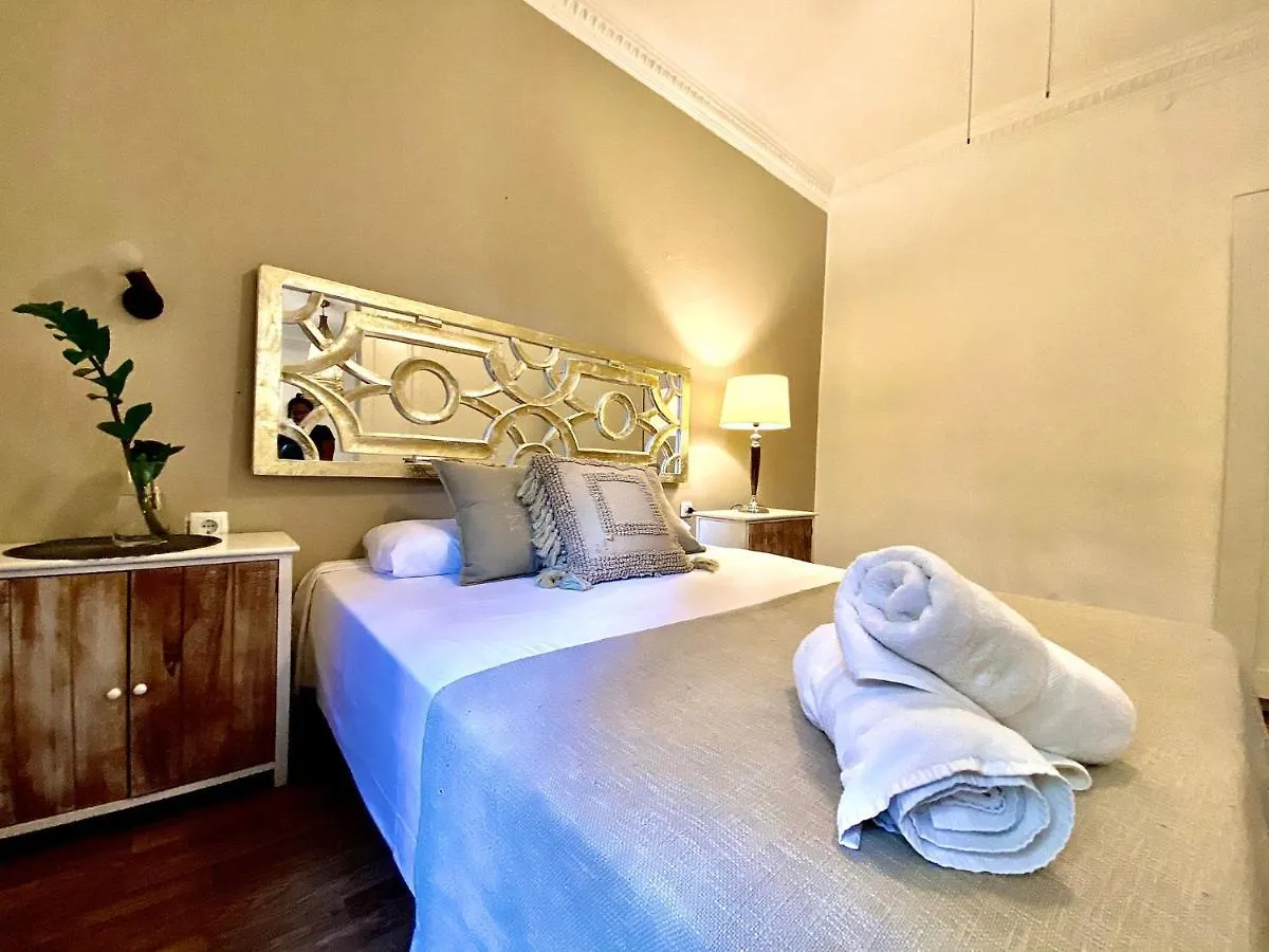 Alani Montjuic Hostel Barcelona