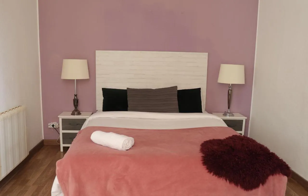 Alani Montjuic Hostel Barcelona