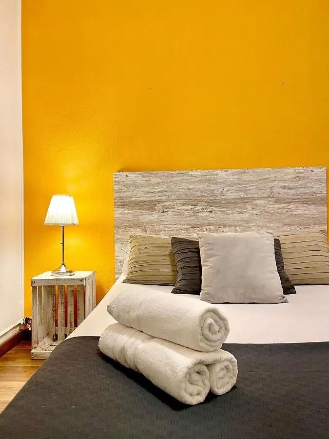 Alani Montjuic Hostel Barcelona